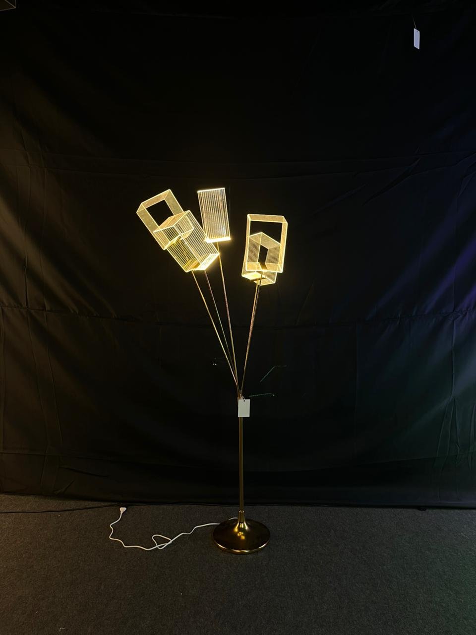 square acralic box props